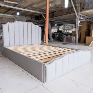 Giường Bọc Da Sọc Hiện Đại Mới 99% (Nhiều Màu)