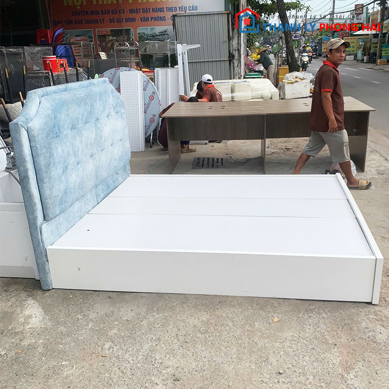 giuong-boc-nhung-xanh-dau-giuong-1m6-cu-2 Giường Bọc Nhung Xanh Đầu Giường 1m6 Cũ