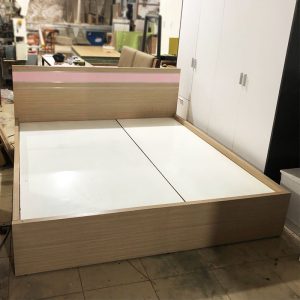 Giường Cũ 1m8 Kiểu Đơn Giản