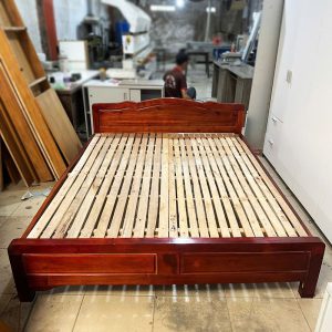 Giường Gỗ 1m6 Màu Nâu Đỏ Cũ