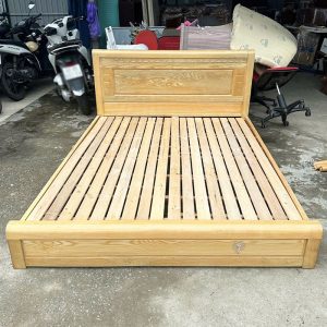 Giường Gỗ Sồi 1m6 Màu Gỗ Sáng Cũ