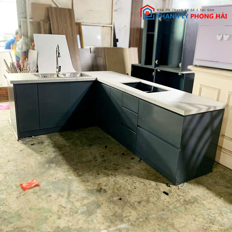 he-tu-bep-tren-duoi-goc-l-cu-3 Hệ Tủ Bếp Trên Dưới Góc L Cũ