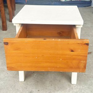 Tab Đầu Giường Kèm Hộc Gỗ Cũ