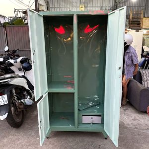 Tủ Sắt 3 Cánh Màu Xanh Mint Kèm Gương Cũ