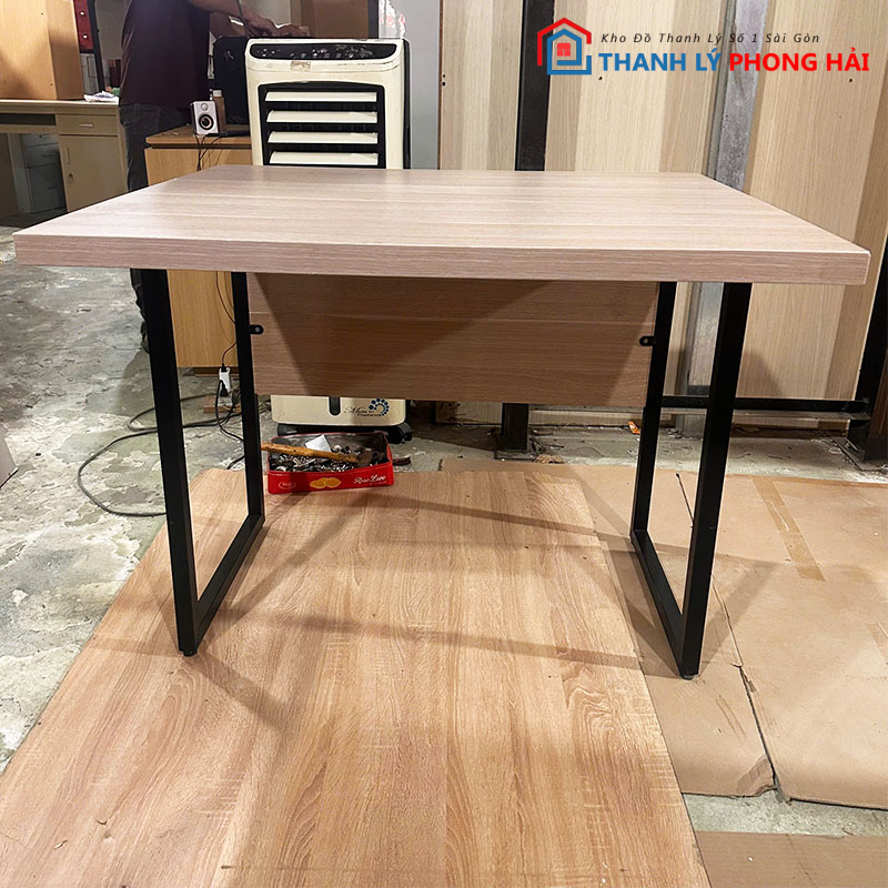 ban-chan-sat-80cm-co-bung-che-cu-1 Bàn Chân Sắt 80cm Có Bửng Che Cũ