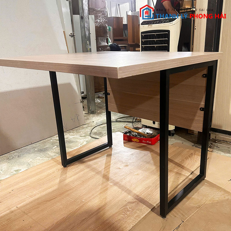 ban-chan-sat-80cm-co-bung-che-cu-2 Bàn Chân Sắt 80cm Có Bửng Che Cũ