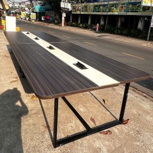 Bàn Họp Có Lỗ Đi Dây 4m8 Cũ