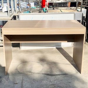 Bàn Làm Việc Gỗ CN 1m2 Có Bửng Che Cũ