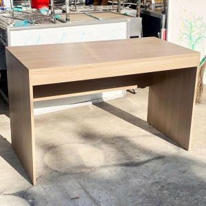 Bàn Làm Việc Gỗ CN 1m2 Có Bửng Che Cũ