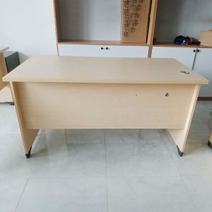 Bàn Làm Việc Gỗ Công Nghiệp 1m4 Kèm Bửng Che Cũ