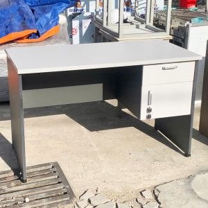Bàn Làm Việc Kèm Tủ Hồ Sơ Treo 1m2 Cũ
