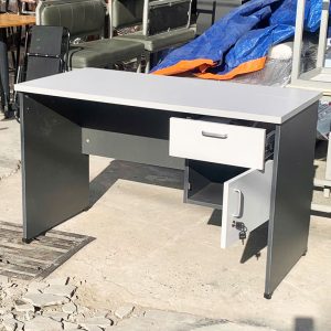 Bàn Làm Việc Kèm Tủ Hồ Sơ Treo 1m2 Cũ