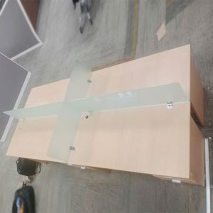 Bàn Làm Việc Nhóm Có Vách Ngăn Kính 2m6 Cũ