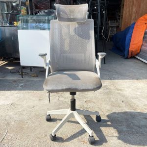 Ghế Xoay Lưng Lưới Xám Có Tựa Đầu Cũ