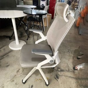 Ghế Xoay Lưng Lưới Xám Có Tựa Đầu Cũ