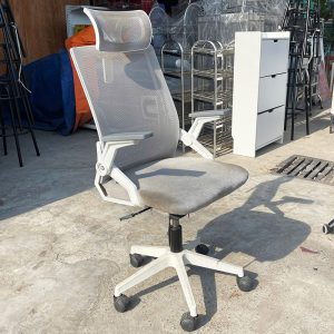 Ghế Xoay Lưng Lưới Xám Có Tựa Đầu Cũ