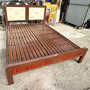 Giường Sắt Bọc Nệm Đầu Giường 1m6 Cũ