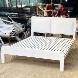 giuong-sat-son-trang-1m6-hien-dai-moi-99-2-300x300 Vứt Bỏ Giường Cũ Có Sao Không? TOP Mẫu Giường Thanh Lý Giá Tốt Tại Phong Hải
