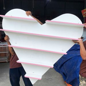 Kệ Trưng Bày Hình Trái Tim 1m27 Bằng Gỗ MDF Cũ