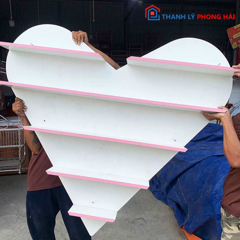 ke-trung-bay-hinh-trai-tim-1m27 Kệ Trưng Bày Hình Trái Tim 1m27 Bằng Gỗ MDF Cũ