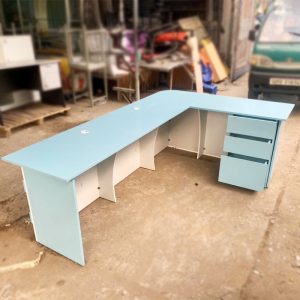Quầy Lễ Tân 2m4 Góc L Trắng Phối Xanh Cũ