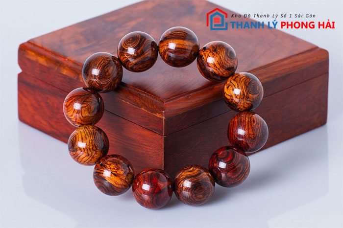 vong-tay-go-sua Gỗ Sưa Là Gì? Đặc Điểm Phân Loại & Cách Nhận Biết