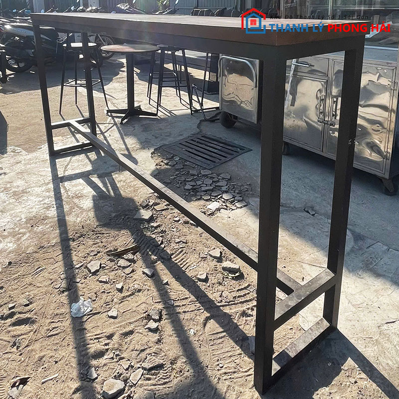 ban-bar-cao-mat-go-chan-sat-2m35-cu-2 Bàn Bar Cao Mặt Gỗ Chân Sắt 2m35 Cũ