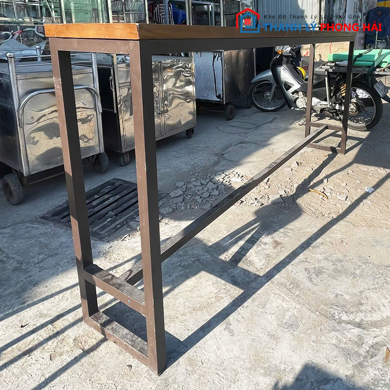 ban-bar-cao-mat-go-chan-sat-2m35-cu-3 Bàn Bar Cao Mặt Gỗ Chân Sắt 2m35 Cũ
