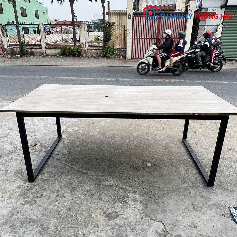 ban-hop-chan-chu-u-mat-go-2m-cu-1 Bàn Họp Chân Chữ U Mặt Gỗ 2m Cũ