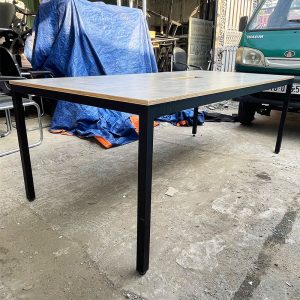 Bàn Họp Chân Sắt Vuông Mặt Gỗ MDF 2m1 Cũ