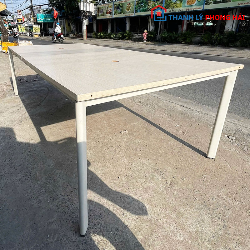 ban-hop-mat-go-2m4-chan-sat-cu-1 Bàn Họp Mặt Gỗ 2m4 Chân Sắt Cũ