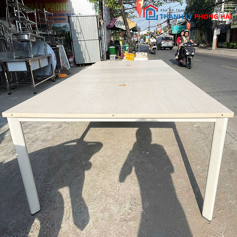ban-hop-mat-go-2m4-chan-sat-cu-3 Bàn Họp Mặt Gỗ 2m4 Chân Sắt Cũ
