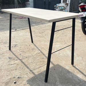 Bàn Làm Việc Chân Hình Thang 1m2 (Nhiều Mẫu)