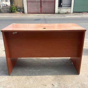 Bàn Làm Việc Kèm Bửng 1m2 Kèm Hệ Tủ Cũ