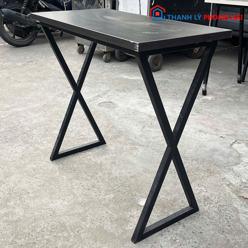 ban-mat-go-chan-chu-x-80cm-2 Bàn Mặt Gỗ Chân Chữ X 80cm