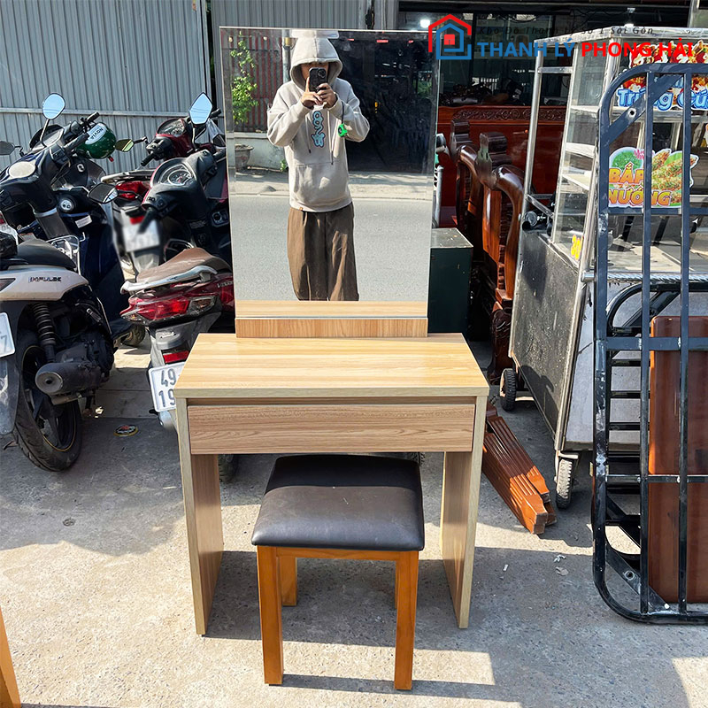 ban-trang-diem-go-mdf-75cm-cu-1 Bàn Trang Điểm Gỗ MDF 75cm Cũ