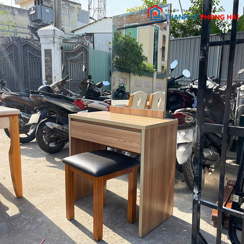 ban-trang-diem-go-mdf-75cm-cu-5 Bàn Trang Điểm Gỗ MDF 75cm Cũ