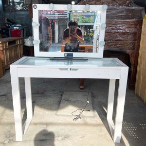 Bàn Trang Điểm Kèm Gương 1m Cũ