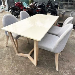 Bộ Bàn Ăn 4 Ghế Bọc Vải Xám 1m5 Cũ