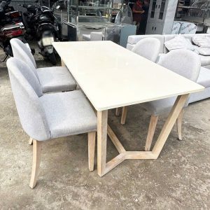Bộ Bàn Ăn 4 Ghế Bọc Vải Xám 1m5 Cũ
