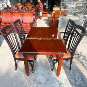 Bộ Bàn Ăn 4 Ghế Gỗ Bọc Đệm 1m35 Cũ