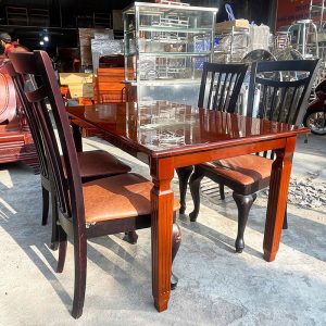 Bộ Bàn Ăn 4 Ghế Gỗ Bọc Đệm 1m35 Cũ