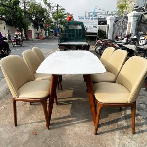 Bộ Bàn Ăn Kèm Ghế Grace Bọc Da Kem 1m8 Cũ