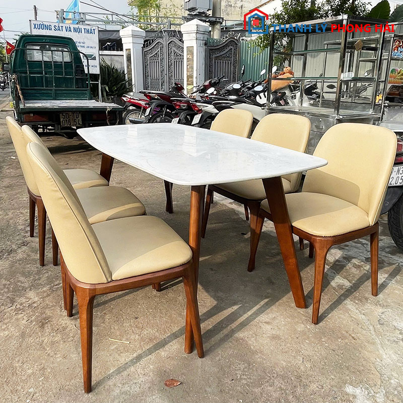 bo-ban-an-kem-ghe-grace-boc-da-kem-2 Bộ Bàn Ăn Kèm Ghế Grace Bọc Da Kem 1m8 Cũ