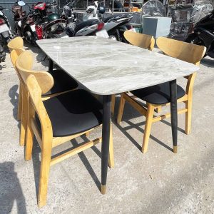Bộ Bàn Ăn Mặt Vân Đá 1m4 Kèm Ghế Mango Cũ