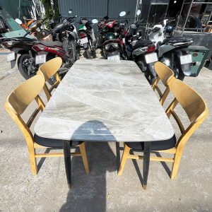Bộ Bàn Ăn Mặt Vân Đá 1m4 Kèm Ghế Mango Cũ