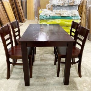 Bộ Bàn Ghế Cabin Kèm 4 Ghế Mới 99%