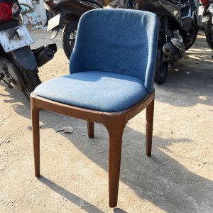 Ghế Grace Bọc Vải Bố Xanh Chân Gỗ Cũ