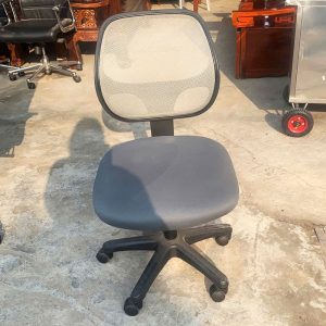 Ghế Văn Phòng Xoay Lưng Lưới Đệm Da Cũ (Nhiều Màu)