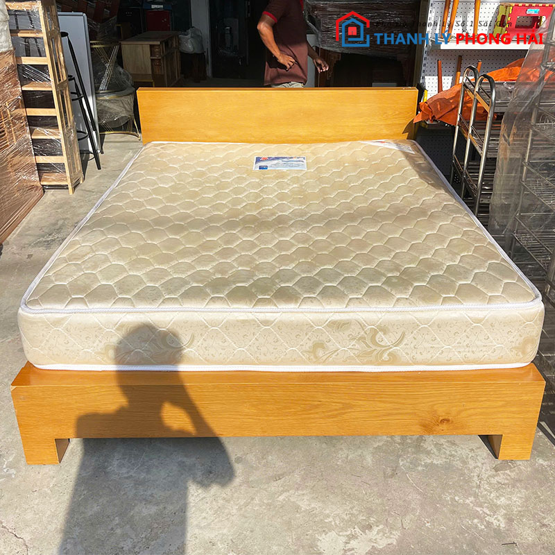 giuong-go-1m6-khung-day-kem-nem-cu-1 Giường Gỗ 1m6 Khung Dày Kèm Nệm Cũ